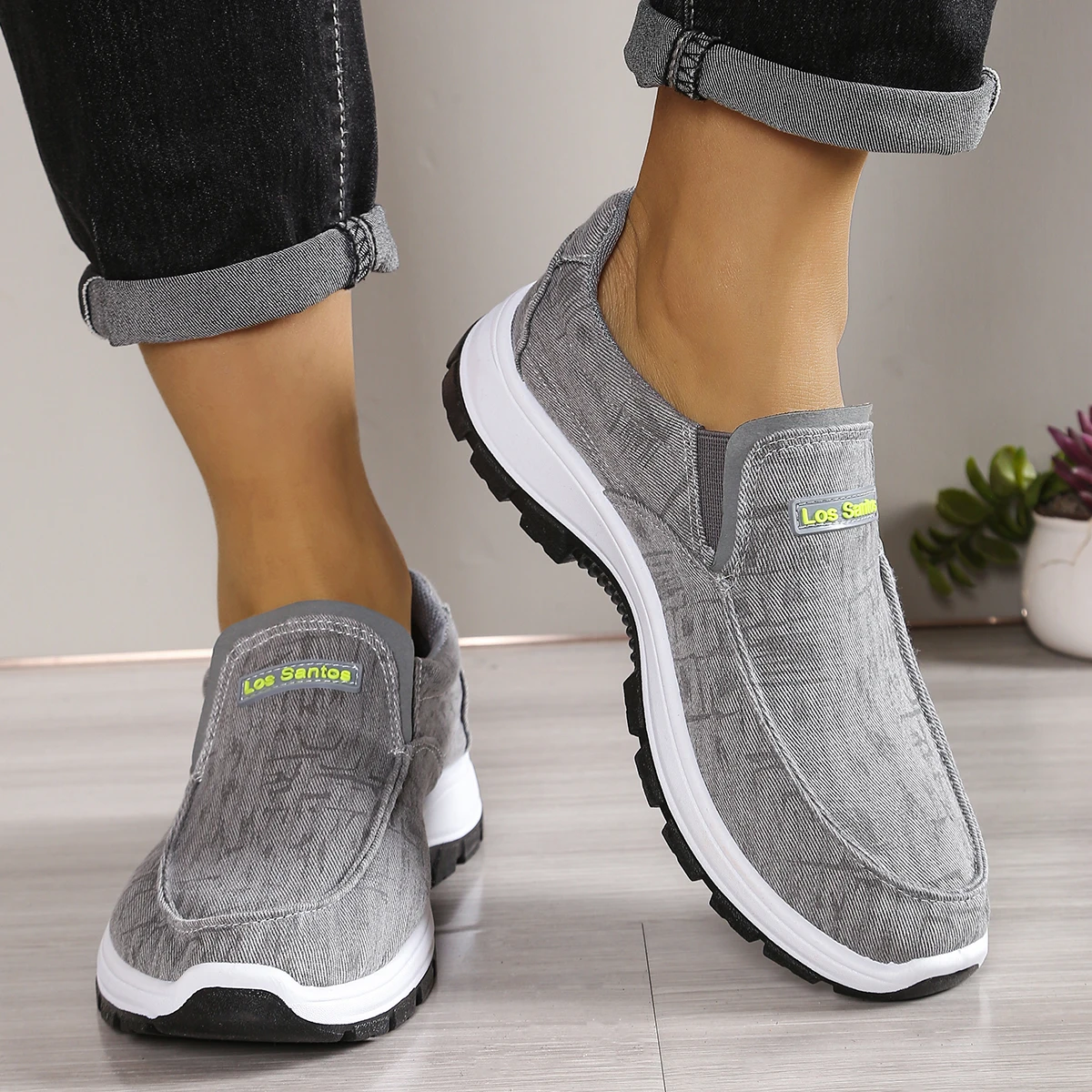Men's casual sports shoes, canvas breathable soft-soled fashionable casual sports shoes - Image 3