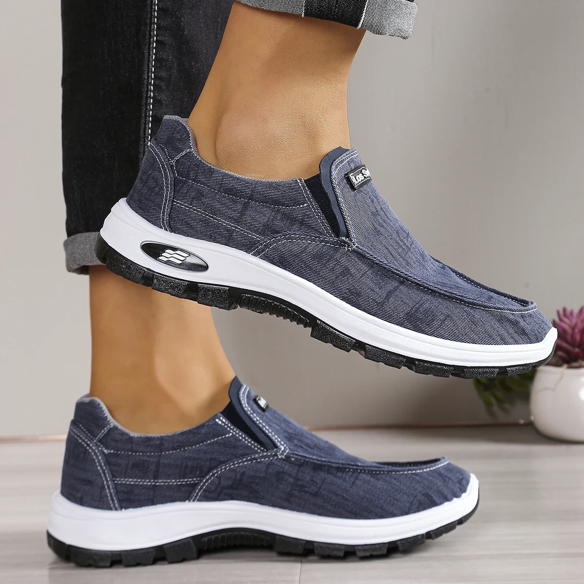 Men's casual sports shoes, canvas breathable soft-soled fashionable casual sports shoes - Image 5